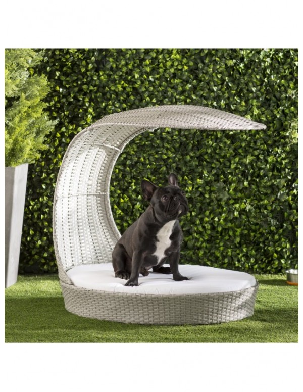 Clara Outdoor Hooded Dog Bed